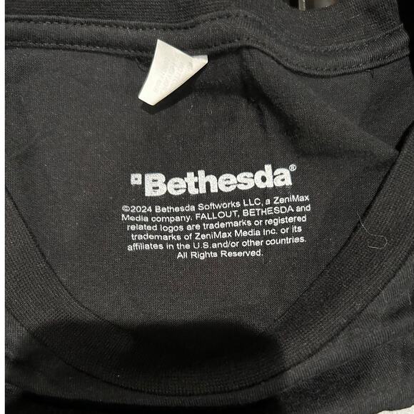 VAULT BOY FALLOUT New Short Sleeve Black Crew Neck Graphic T-Shirt Size 3XL - Picture 5 of 5